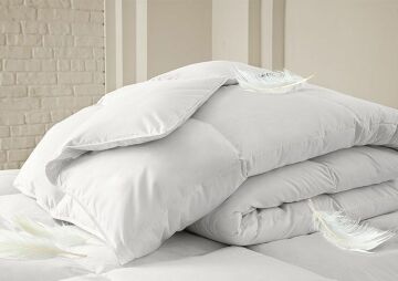 Yataş Bedding Çift Kişilik Pure XL Kaz Tüyü Yorgan 350 Gr (%30 Gıdık)