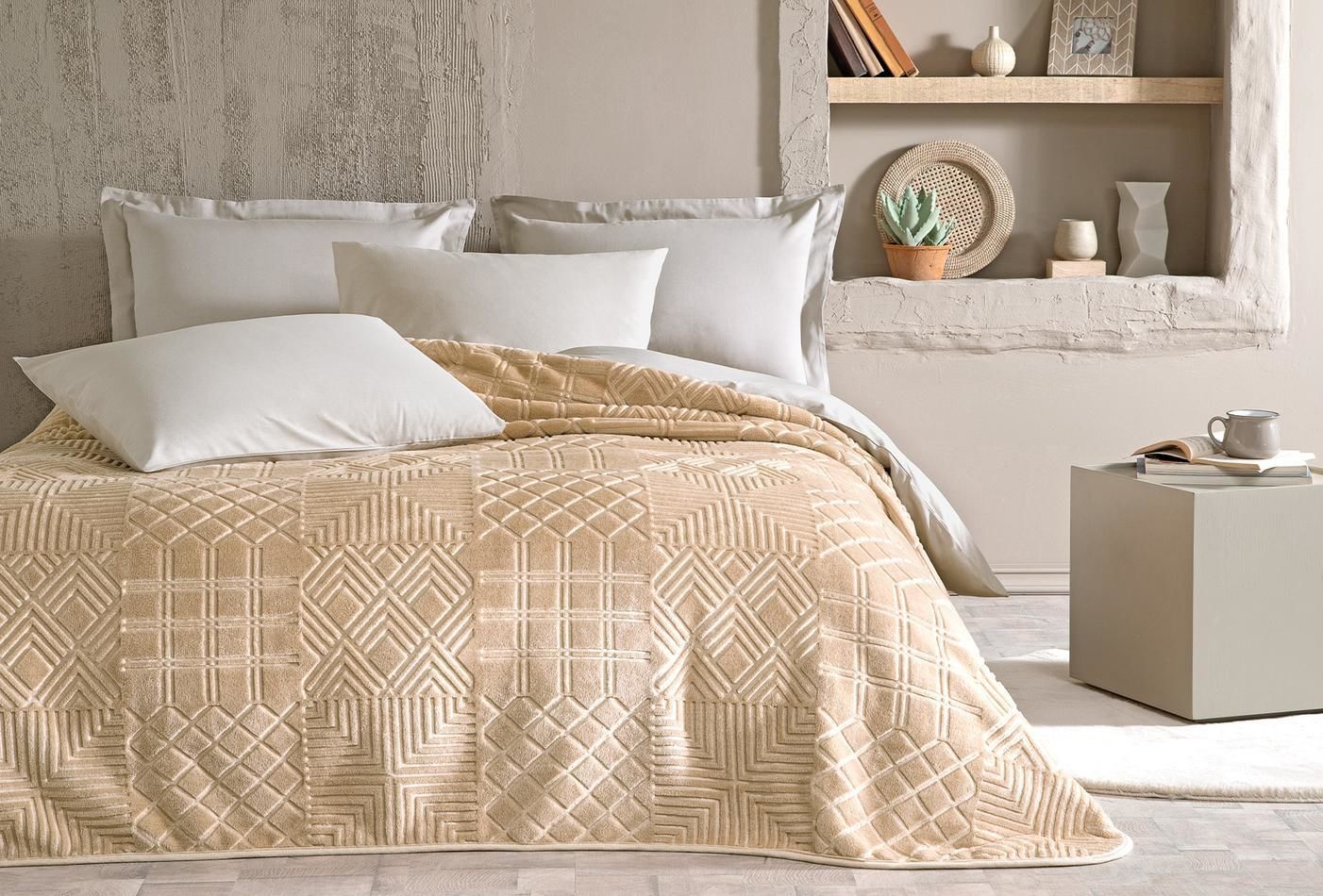 Yataş Bedding Çift Kişilik Nova Emboss Battaniye - Kum Beji