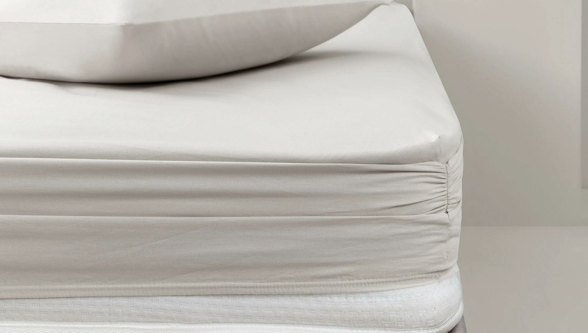 Yataş Bedding 150x200 Noah Lastikli Çarşaf - Bej