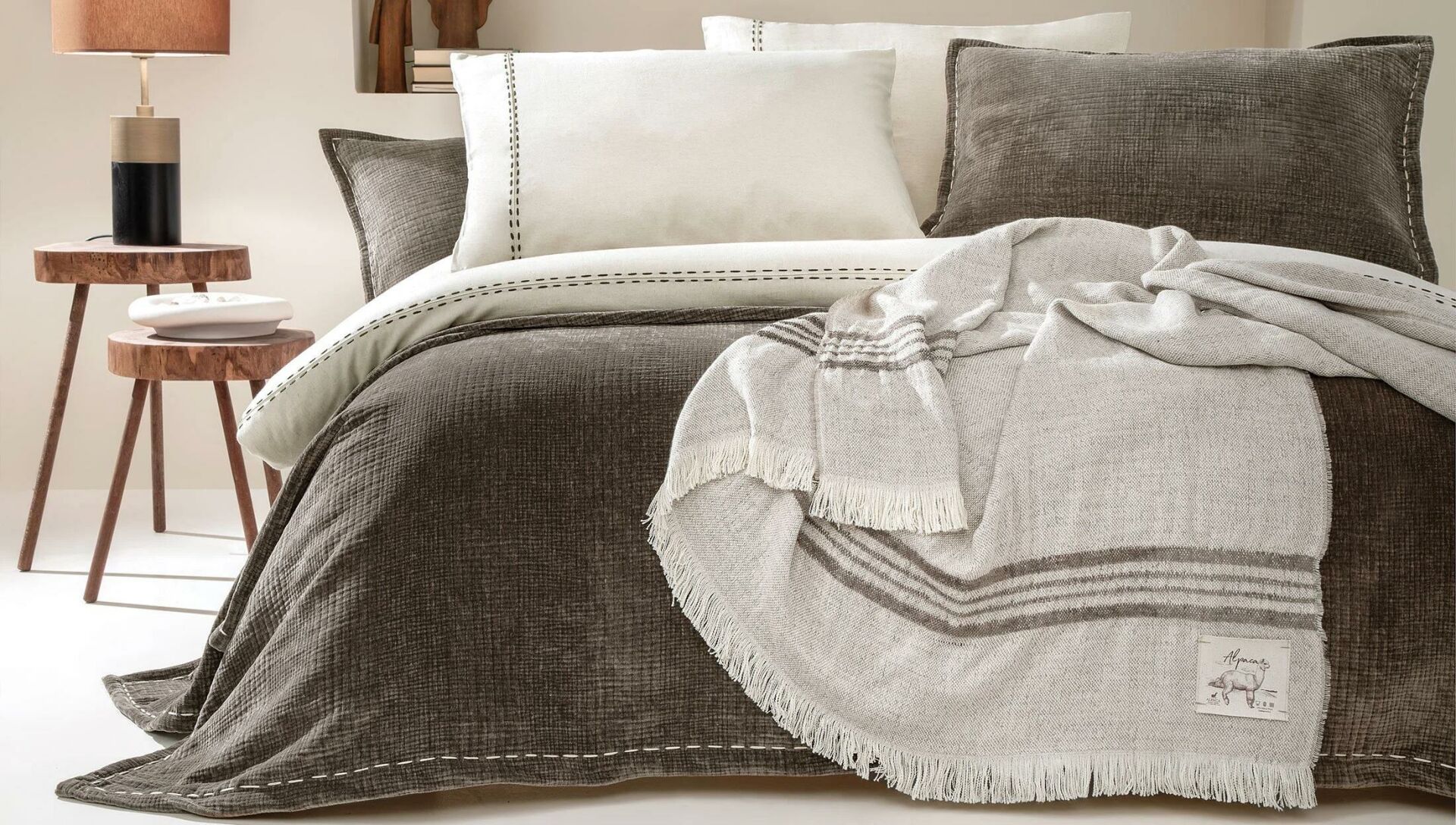 Yataş Bedding Çift Kişilik XL King Keten Nevresim Takımı Kahverengi