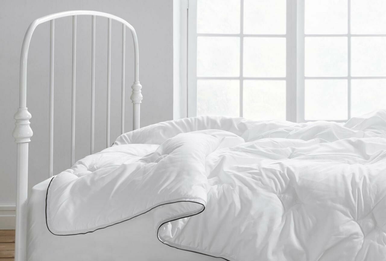 Yataş Bedding Tekli Dacron 4 Mevsim Light (200 gr) Yorgan (155x215)