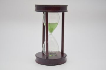 Biev Yuvarlak kum Saati 15dk.17cm