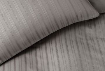 Yataş Bedding Çift Kişilik XL Raso Saten Nevresim Takımı Kahve Rengi