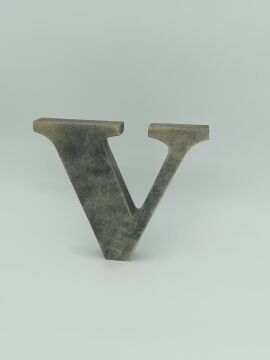 Biev Ahşap Harf V