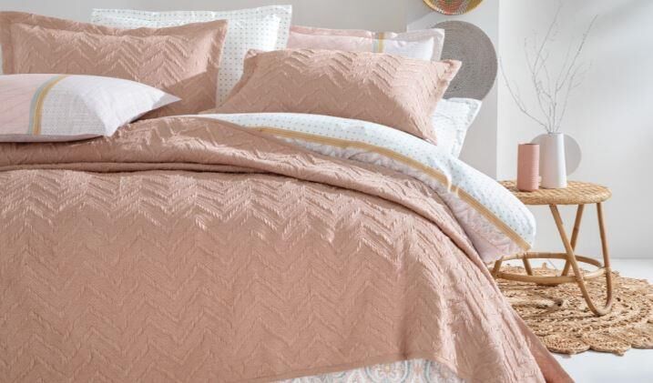 Yataş Bedding Çift Kişilik Curly Yatak Örtüsü Seti - Gül Kurusu