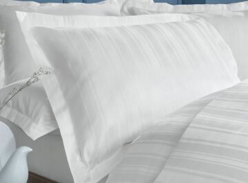 Yataş Bedding Çift Kişilik XL Shelly Bambu Saten Nevresim Takımı - Beyaz
