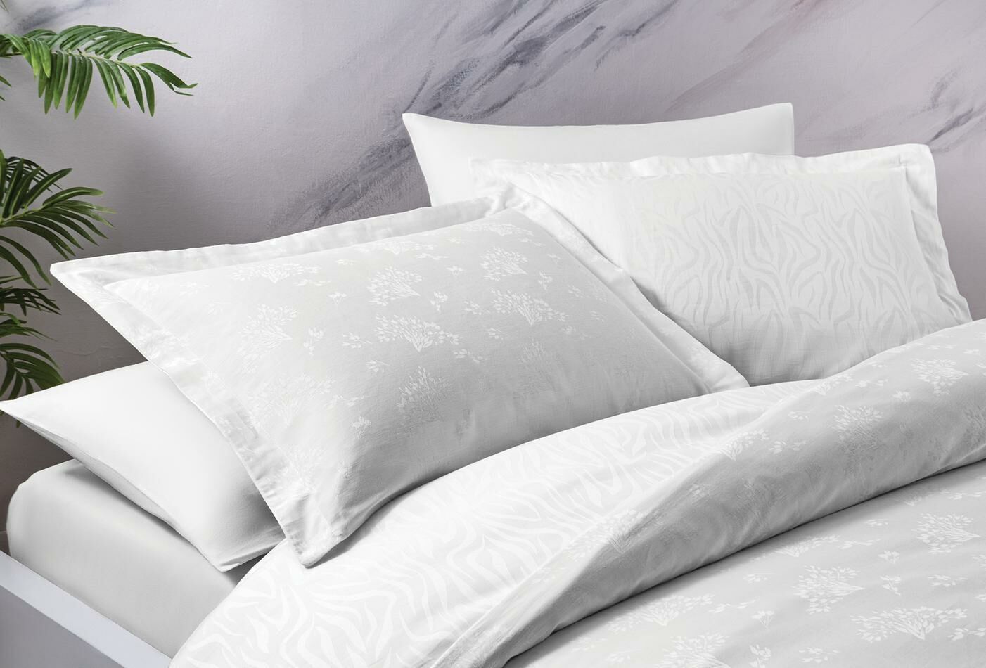Yataş Bedding Çift Kişilik XL Diana Nevresim Takımı Beyaz