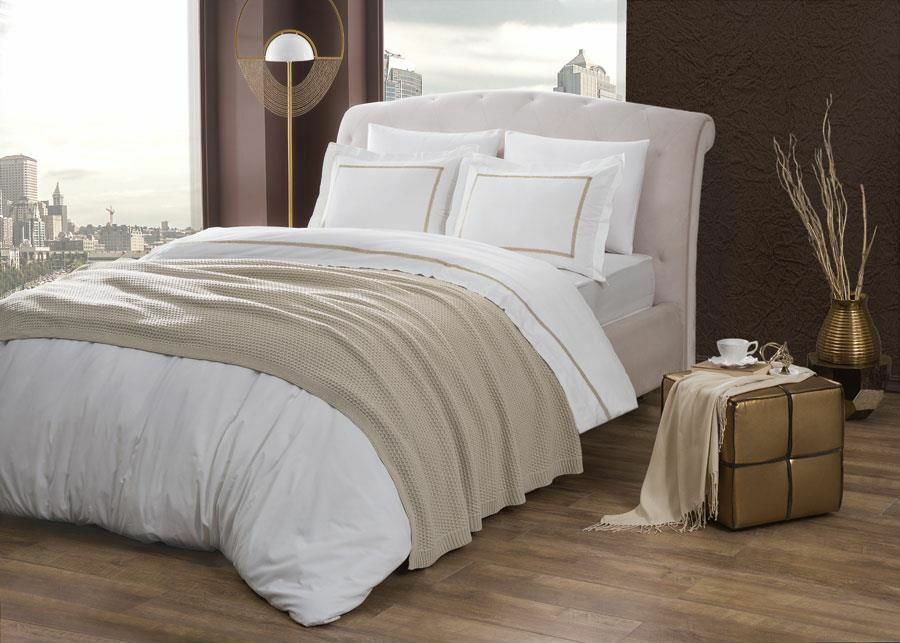 Yataş Bedding Lucia Gold Triko Battaniye&Nakışlı Nevresim Tk