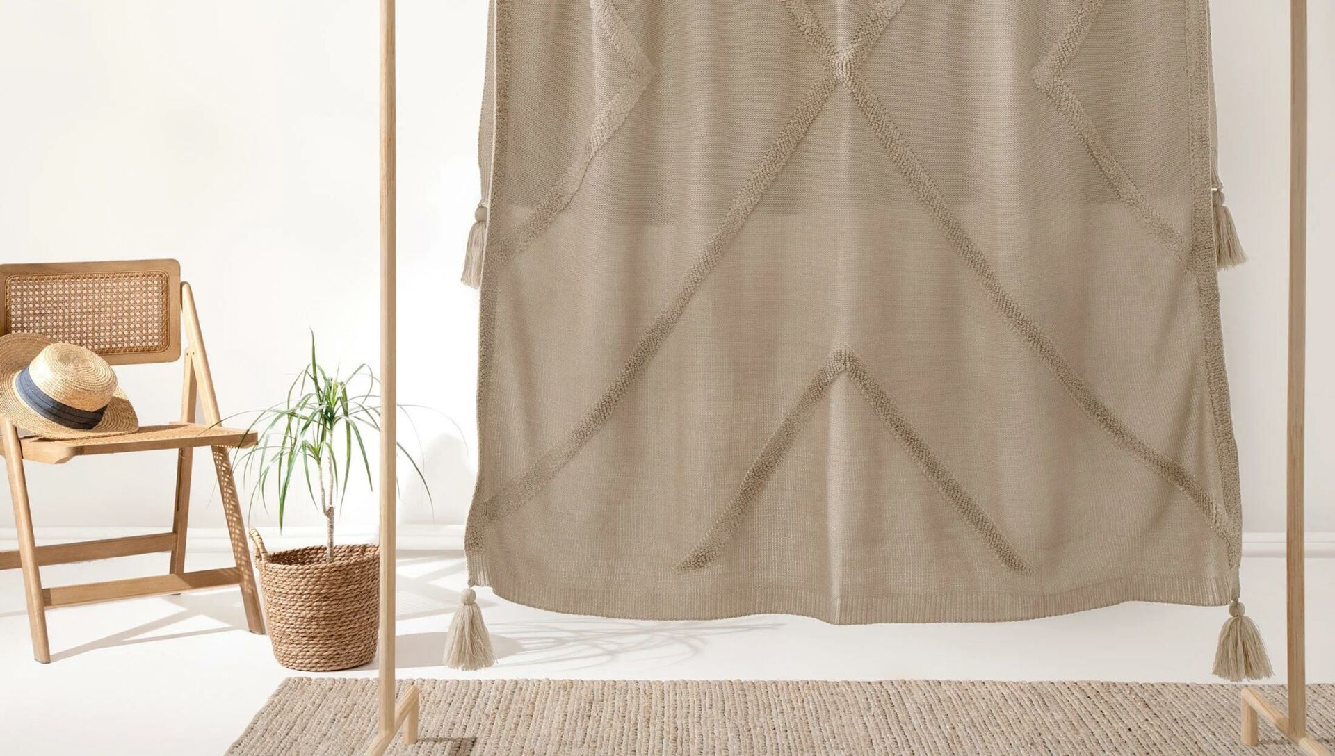 Yataş Bedding Tına Akrilik Koltuk Şalı Bej