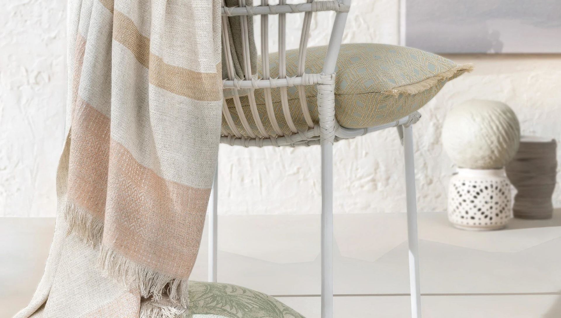 Yataş Bedding Connor Keten Koltuk Şalı Blush