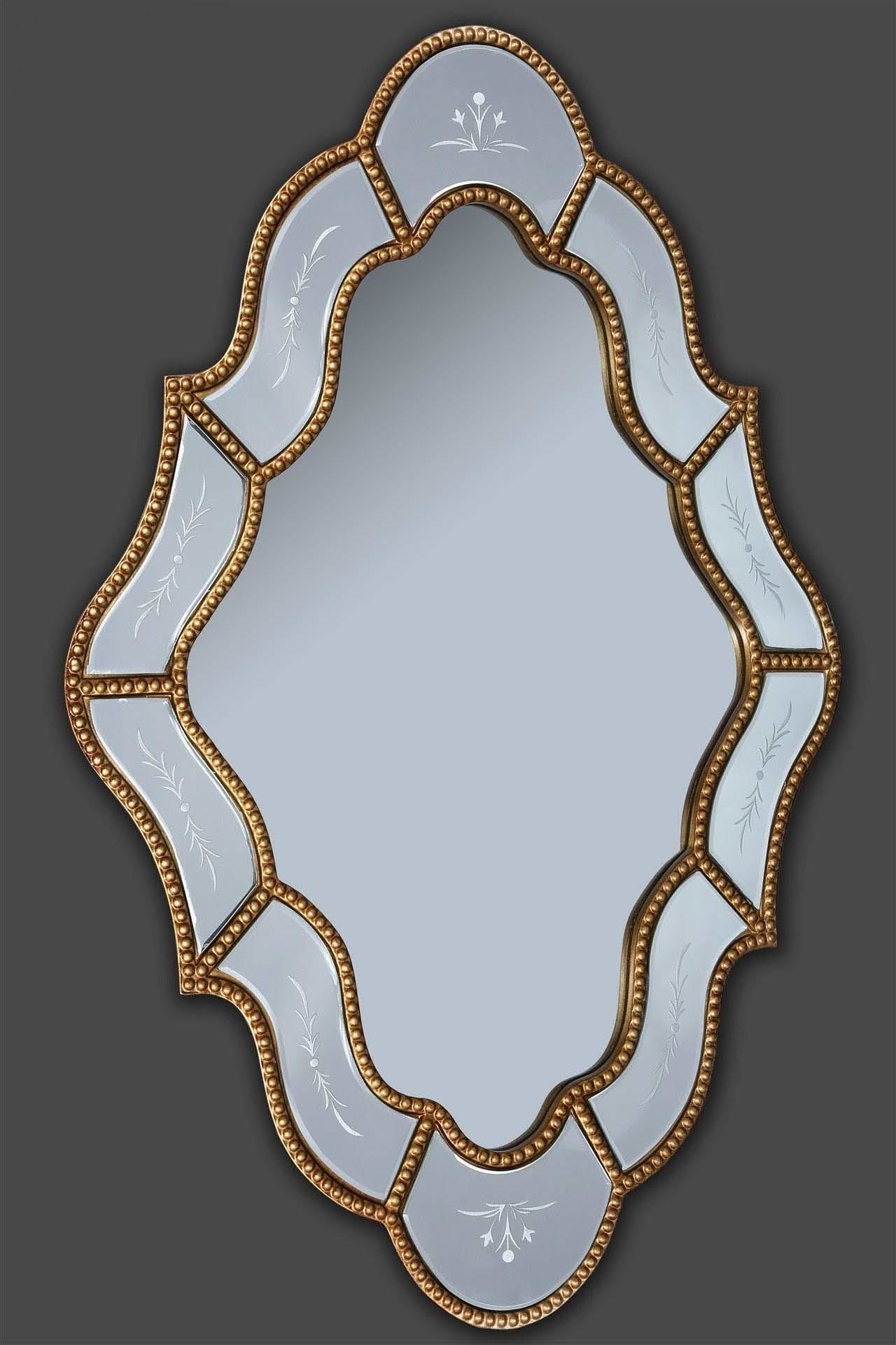 Biev Klasik Hatlardaduvar Aynası