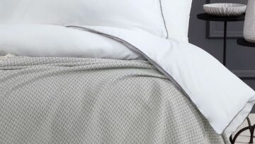 Yataş Bedding Çift Kişilik XL Elfrid Seritli Nevresim Takımı Antrasit