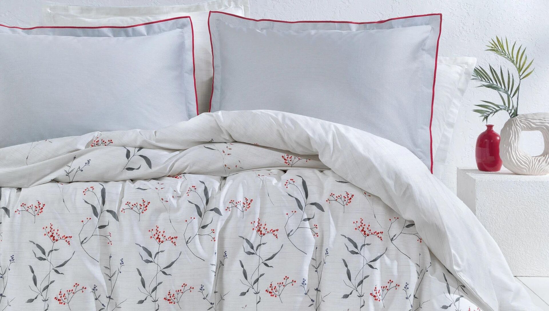 Yataş Bedding Çift Kişilik Karina Rnf Nevresim Takımı Beyaz
