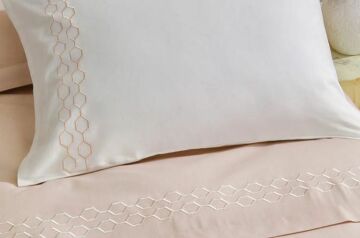 Yataş Bedding Çift Kişilik XL Urban Saten Nevresim Takımı - Pudra