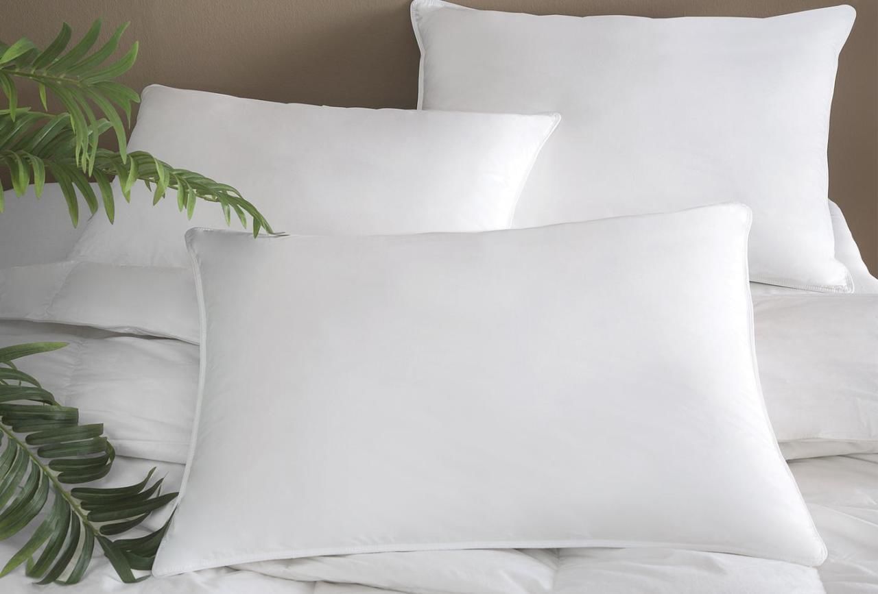 Yataş Bedding Pure Kaz Tüyü Yastık - 1000 gr  (%30 Gıdık %70 Sırt Tüyü) (50x70 cm)