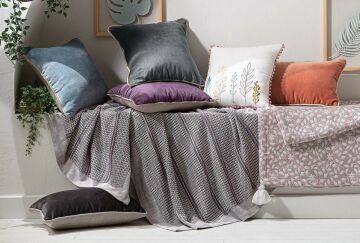 Yataş Bedding Medea Dekoratif Yastık (40x40 cm)