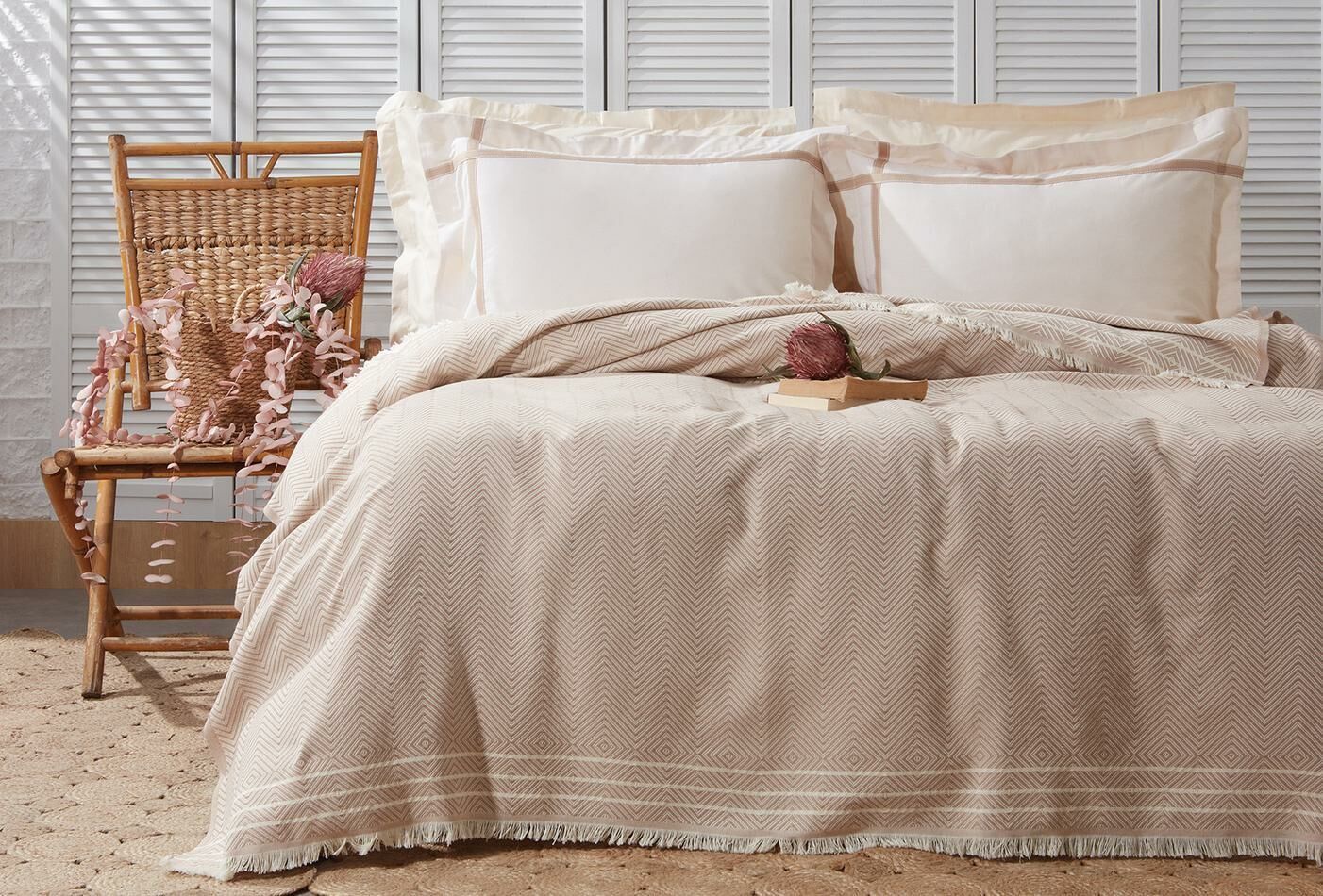 Yataş Bedding Çift Kişilik Colin Pike Takımı - Bej