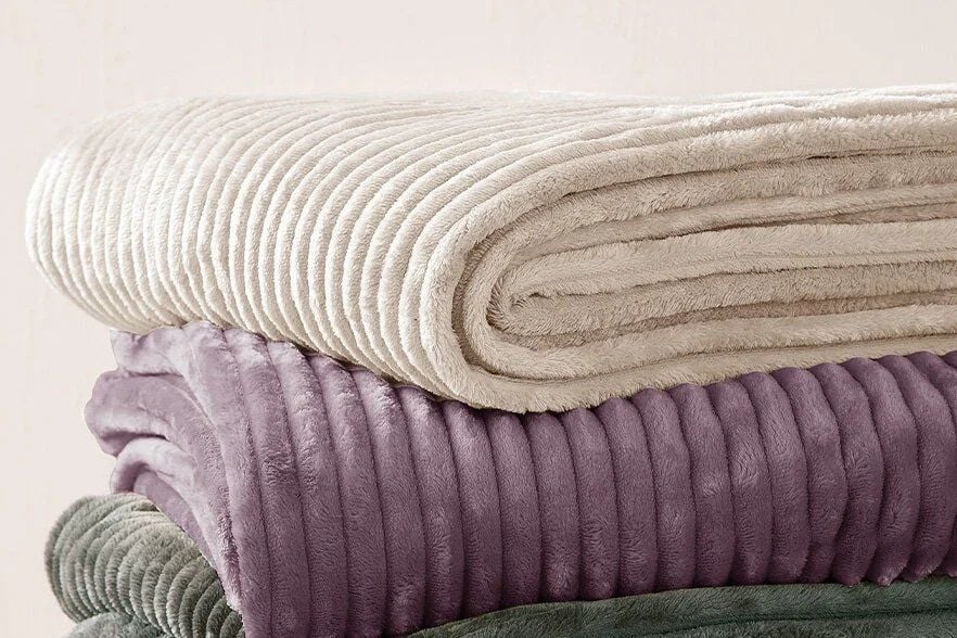 Yataş Bedding Holly Wellsoft TV Battaniyesi - Ekru