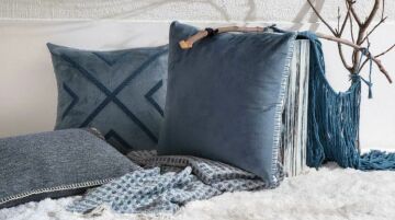 Yataş Finch Dekoratif Kırlent (45x45) - Lacivert