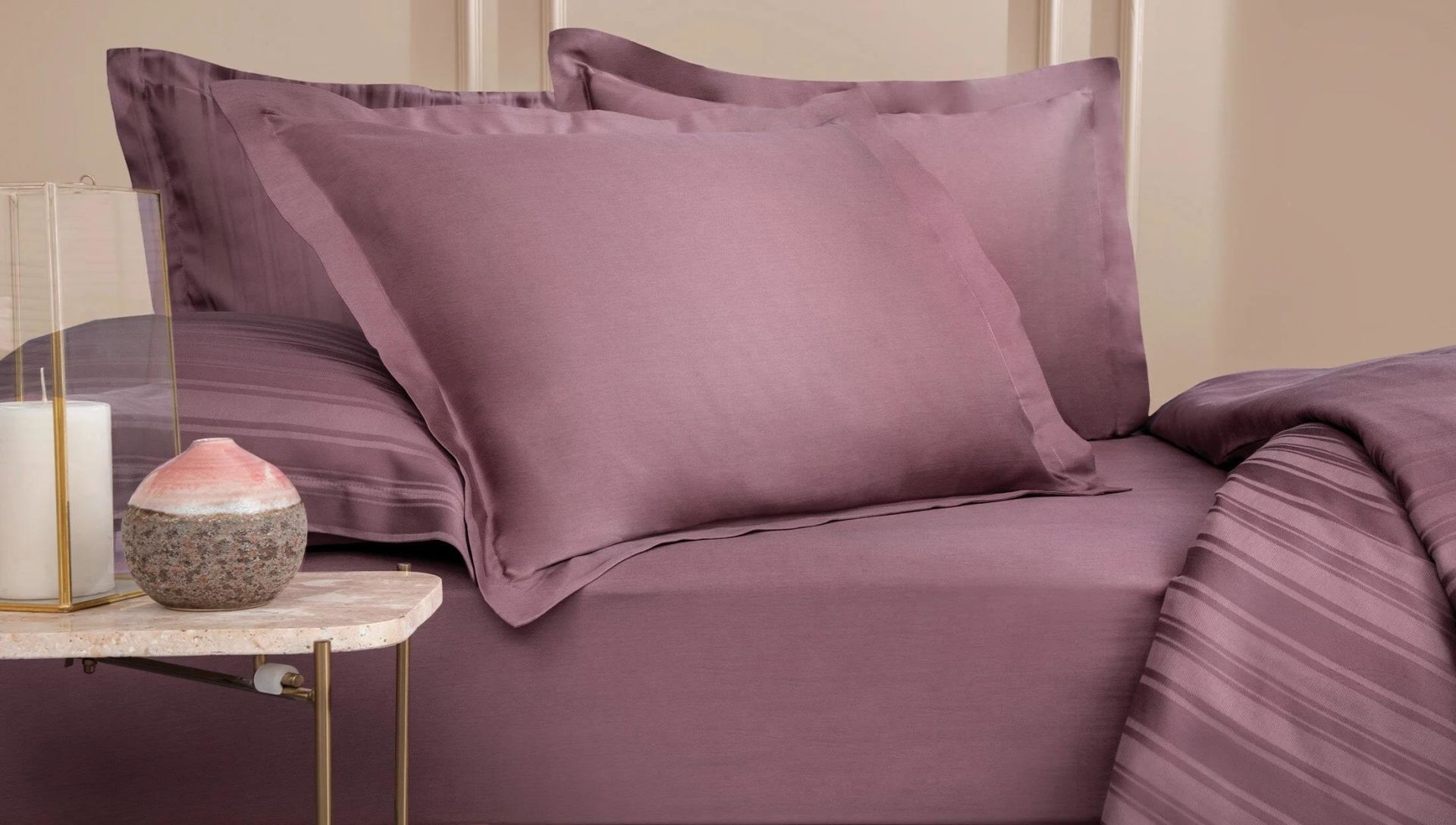 Yataş Bedding 200x200x36 Çift Kişilik Maisy Bambu Saten Lastikli Çarşaf - Mürdüm